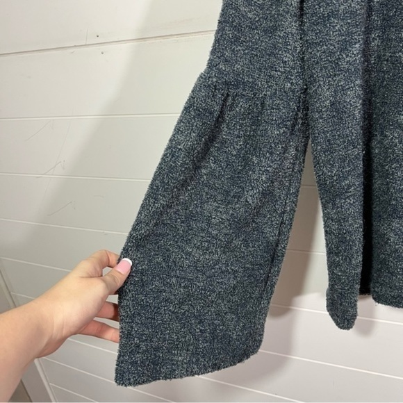 Karlie Bell sleeve sweater - Picture 6 of 6